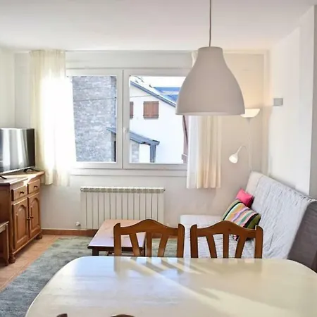 Apartament La Tosquera Jardin Comun Y Rutas Por Pirineos