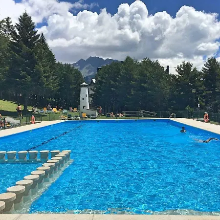Apartament La Tosquera Jardin Comun Y Rutas Por Pirineos